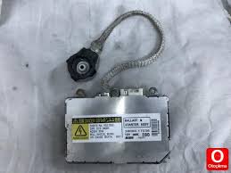 TOYOTA AVENSİS ÇIKMA FAR BEYİNLERİ